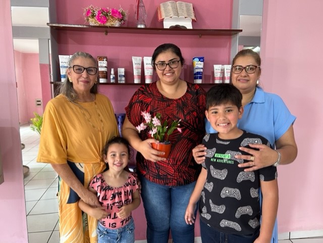 Novo espa&ccedil;o inaugurado hoje por J&eacute;ssica Lopes Foto Hosana de Lourdes