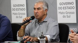 Governador no lançamento do programa Carbono Neutro (Foto: Chico Ribeiro)