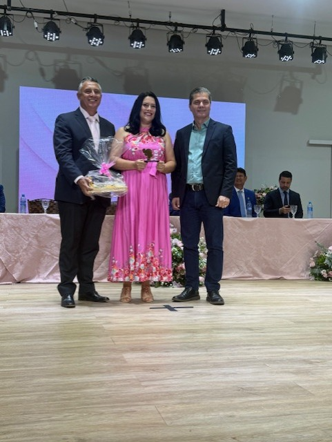 Presidente da c&acirc;mara Rener Barbosa esposa Sirle Aspet e o prefeito Marcos Calderan  (Foto Hosana de Lourdes)