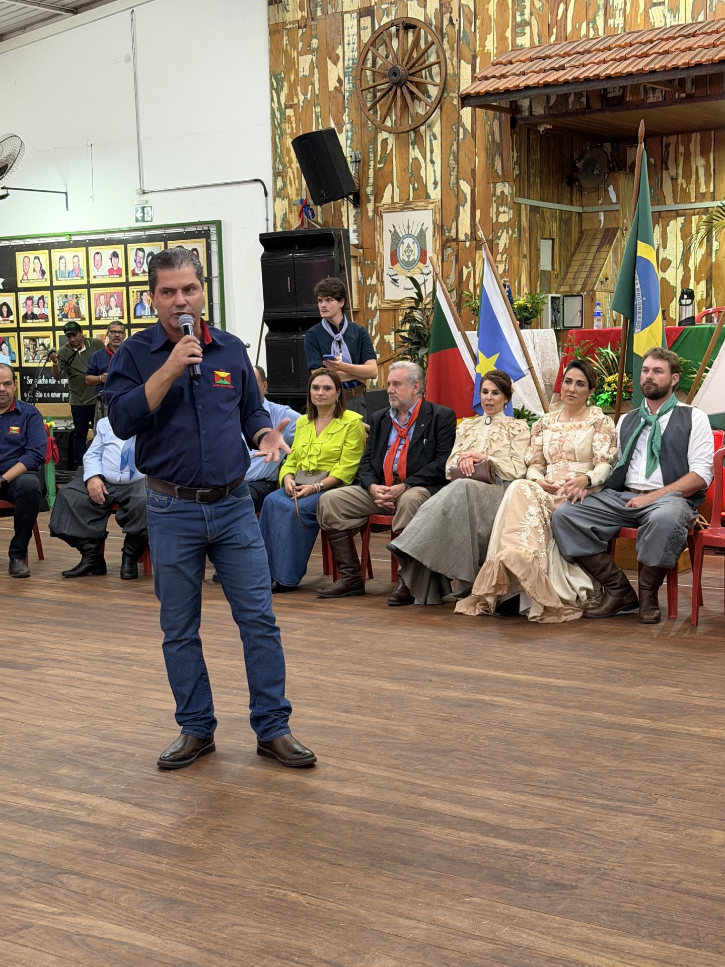 Prefeito Marcos Calderan durante a abertura do evento em Maracaju  (Hosana de Lourdes)