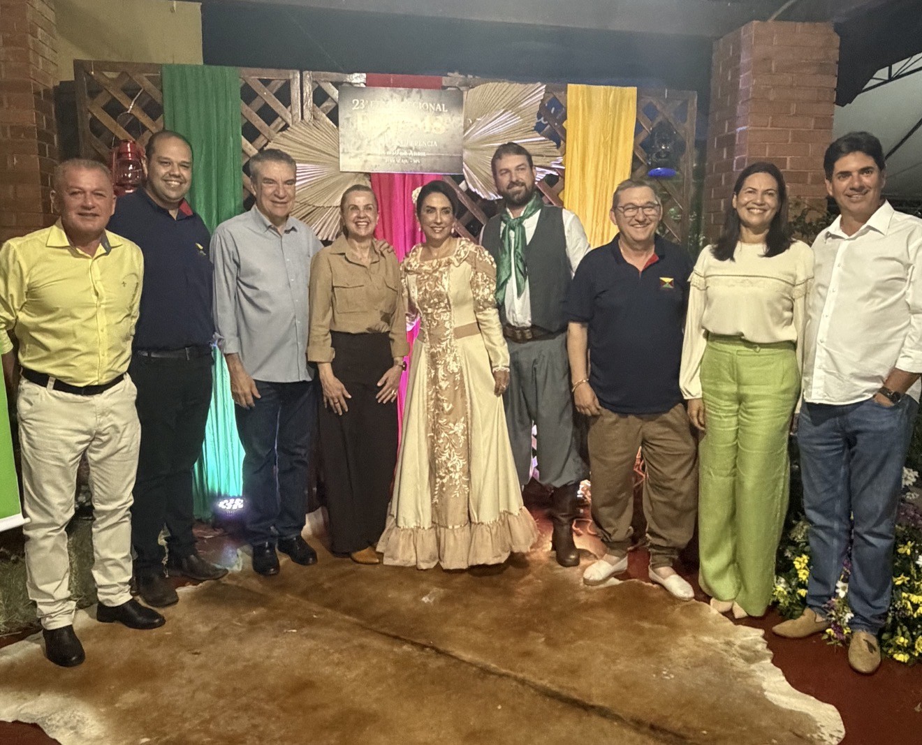 Patr&otilde;es do CTG com as autoridades  (Hosana de Lourdes)