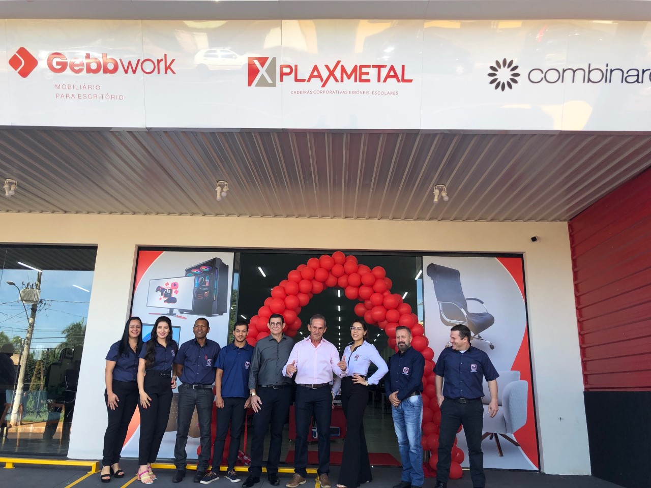 Empresário e a equipe de Maracaju - Foto Hosana de Lourdes