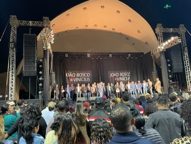 A inaugura&ccedil;&atilde;o da pra&ccedil;a central Nestor Pires Barbosa em Maracaju - Foto Hosana de Lourdes 