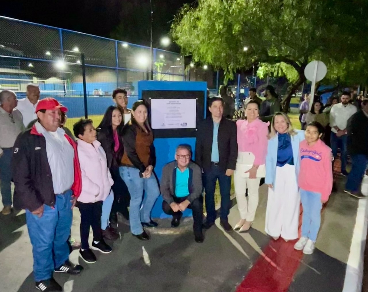 Autoridades com a familia de Simão Rocha (Foto Hosana de Lourdes)