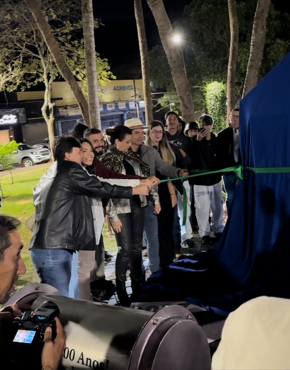 C&aacute;psula do tempo na pra&ccedil;a central de Maracaju (Foto Hosana de Lourdes)