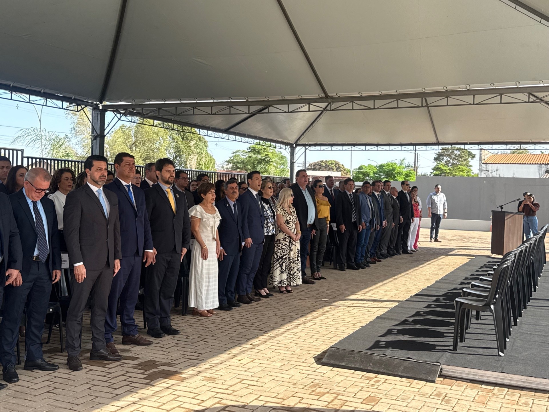 Publico presente na entrega do Fórum de Maracaju (Foto Hosana de Lourdes)