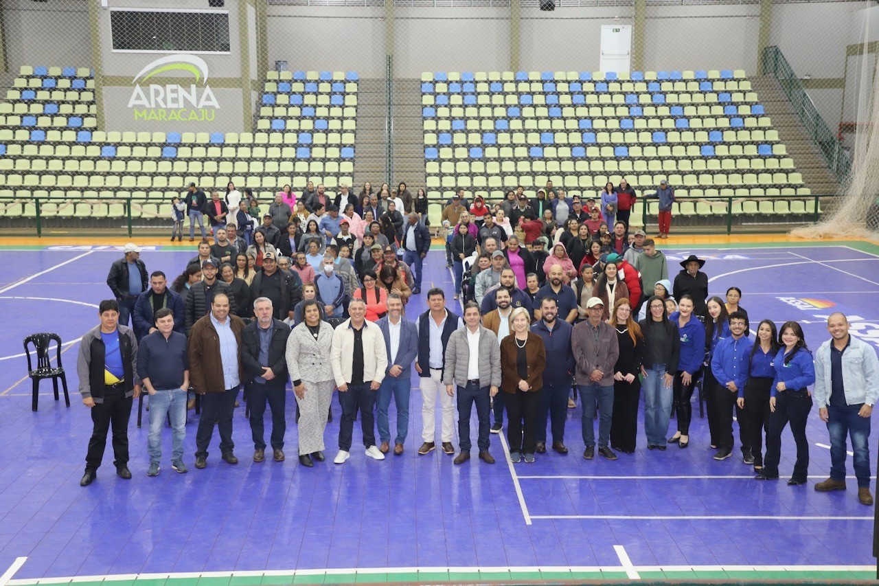 Autoridades na Arena Maracaju (foto assessoria)