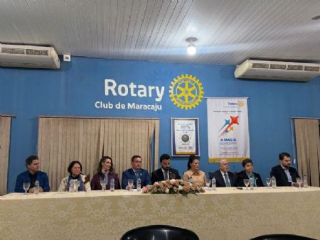 Rotary Club de Maracaju empossa nova diretoria em noite marcada por emoção, gratidão e compromisso com a comunidade