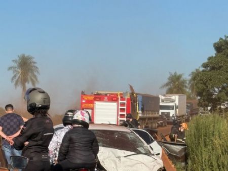 Acidente grave com vítima fatal interrompe trânsito na BR-267 entre Maracaju e Jardim