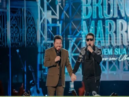 No dia 14 de maio, sobem ao palco Bruno & Marrone