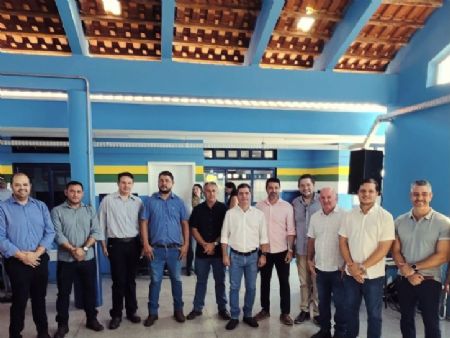 Autoridades durante a inauguração do CIEI em Vista Alegre