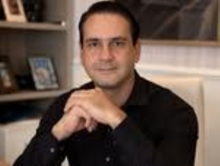 médico Dr. Anderson Miziara, especialista com atuação nas áreas de obesidade, lipedema, reposição hormonal e envelhecimento saudável.