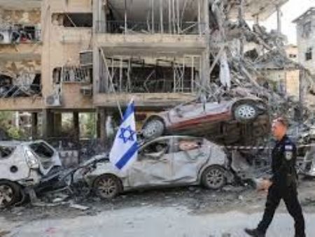 Israel divulga vídeos de bombardeios no Irã