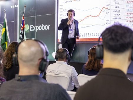 Albino Fernando Calantuono (Fiesp) avalia que indústria brasileira de artefatos de borracha já conhece seus principais desafios e oportunidades.