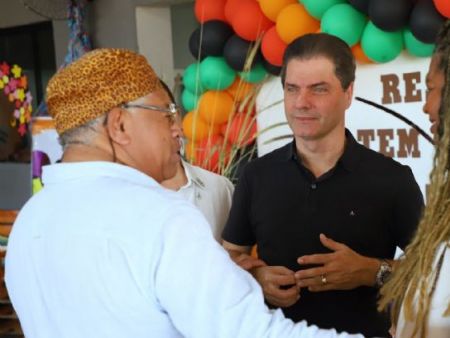 Prefeito Marcos Calderan durante o evento 