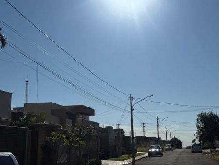 O sol aparece em Maracaju mas temperaturas são baixas nesta manhã