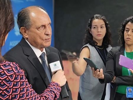 Zé Teixeira apresenta indicações em defesa de melhorias para municípios