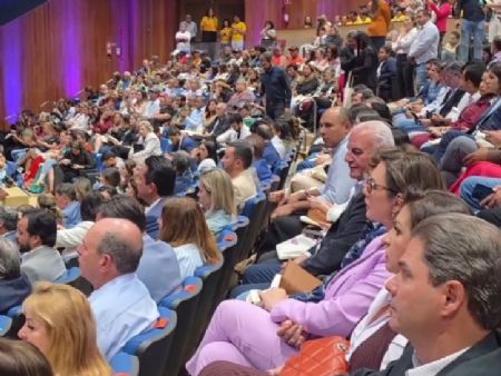 Prefeito Marcos Calderan e a primeira dama Meire no evento em Campo Grande