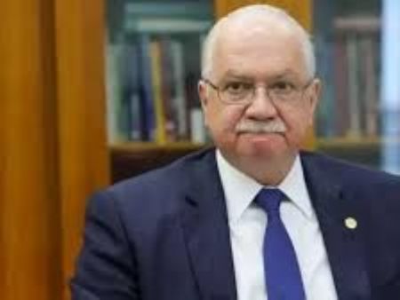 STF elege Fachin para presidência pelos próximos 2 anos; Moraes será vice