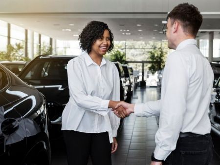 Qual é a melhor forma de pagar um carro zero?