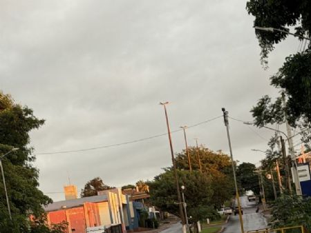 Centro de Maracaju nesta quinta-feira dia 30 de abril