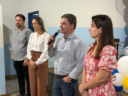 Prefeito Marcos Calderan durante a homenagem
