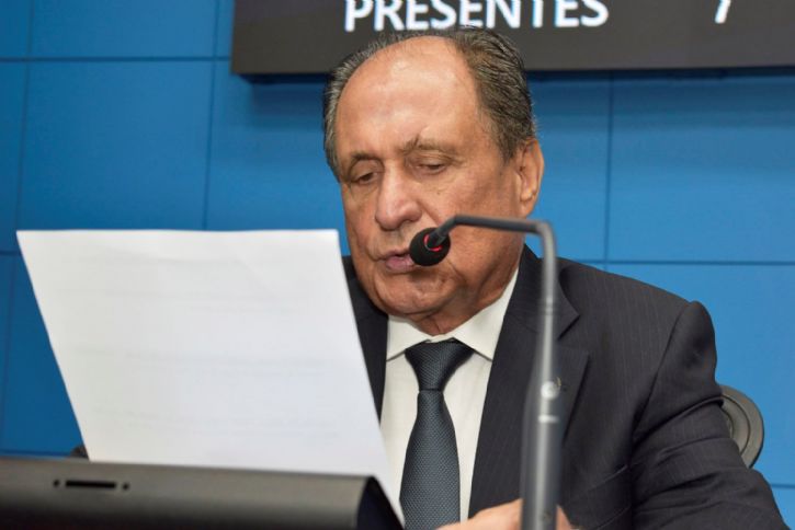 Zé Teixeira solicita recursos para hospitais de Dourados e Maracaju