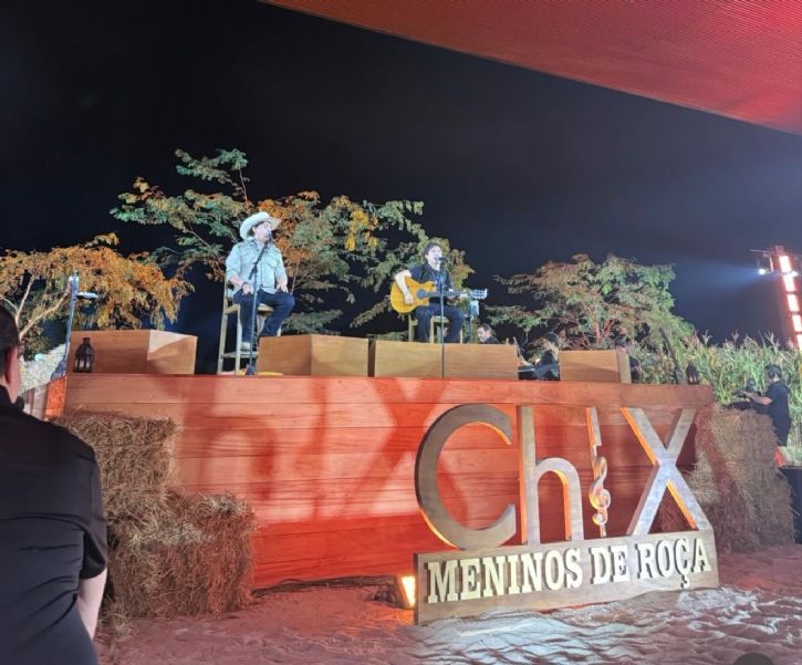 Palco do DVD Meninos de Roça criação de arquiteta de Maracaju