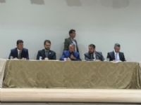 Presidente do Legislativo vereador Rener Barbosa na sessão ordinária de hoje