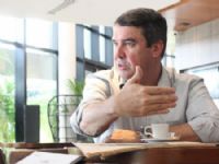 Governador Eduardo Riedel do Mato Grosso do Sul