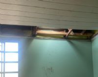 Local arrombado por criminosos. (Foto: Divulgação)