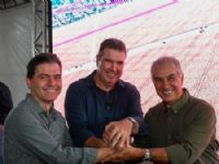Prefeito Marcos Calderan, Governador Eduardo Riedel e o ex governador Reinaldo Azambuja durante lançamento de obras em Maracaju