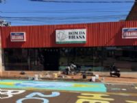 Decorada a avenida 11 de Junho em Maracaju